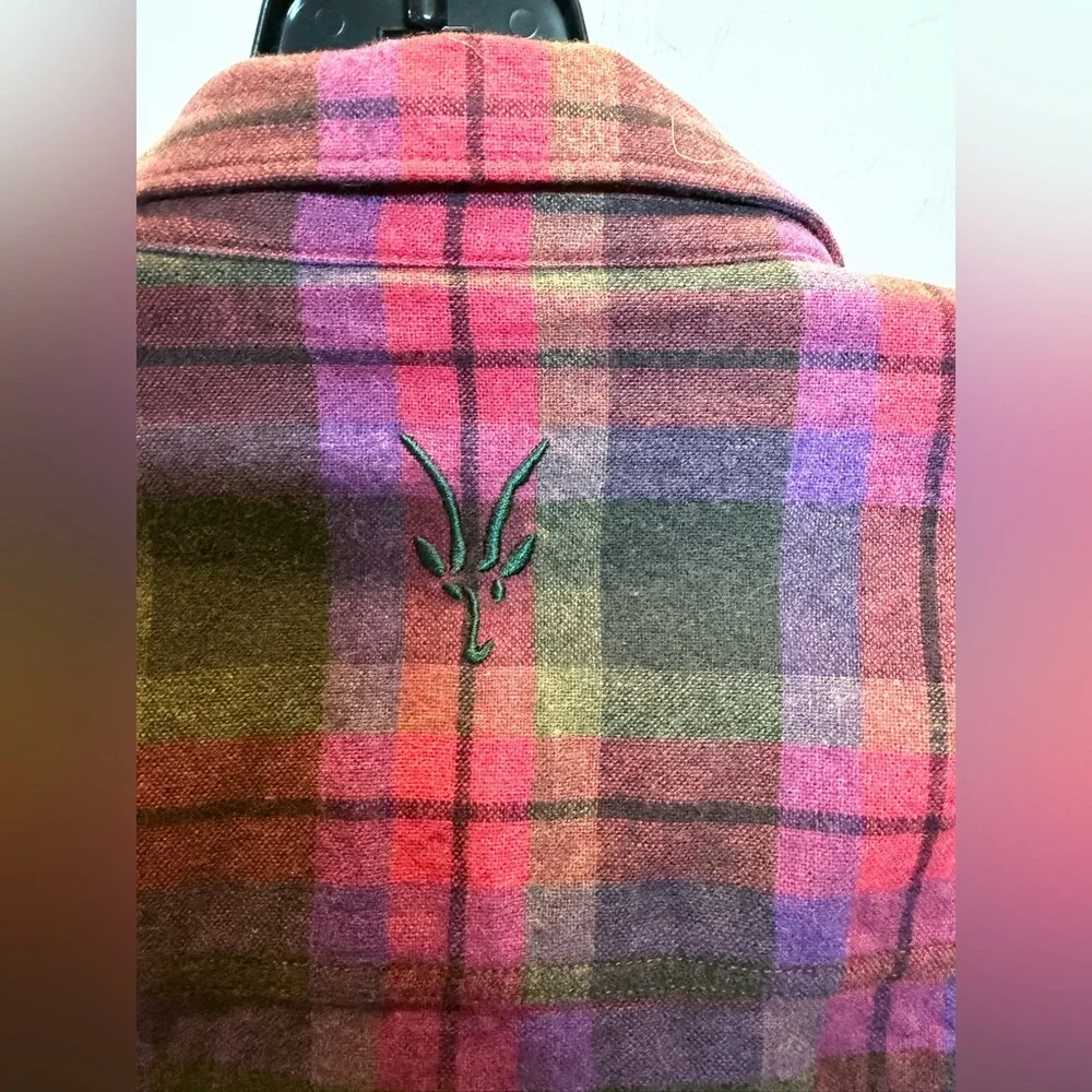 IBEX flannel Button-Up Shirt in Olive Green and Pink - Picture 4 of 7